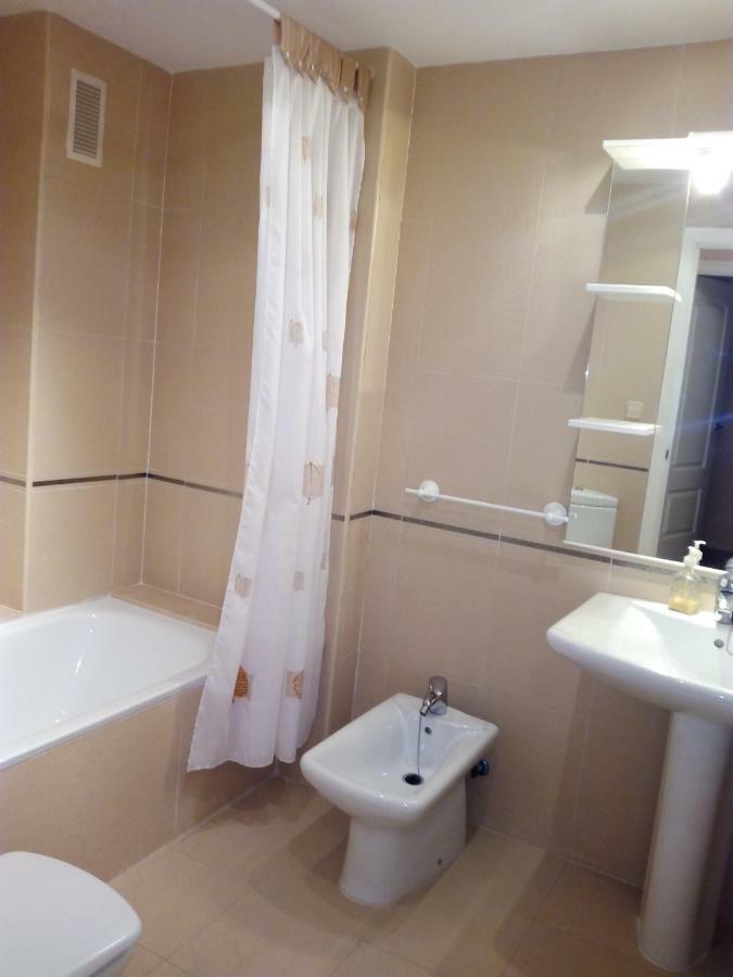 Apartmento Playa Almarda. Piscina&Parking المظهر الخارجي الصورة